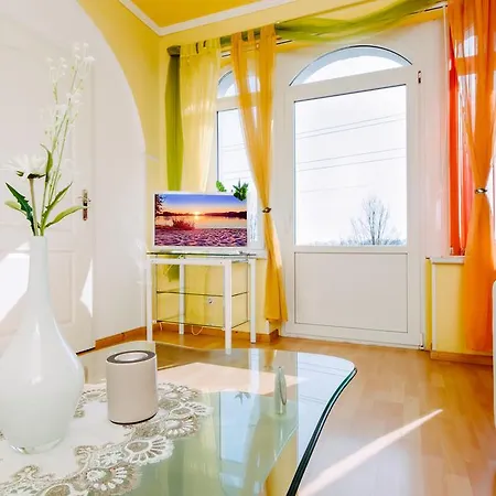 Gasthof Monteurwohnung Fuer 6 Personen - Highspeed Wifi & Kostenlose Parkplaetze Markkleeberg