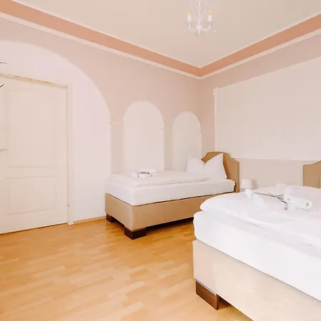 Gasthof Monteurwohnung Fuer 6 Personen - Highspeed Wifi & Kostenlose Parkplaetze 3*